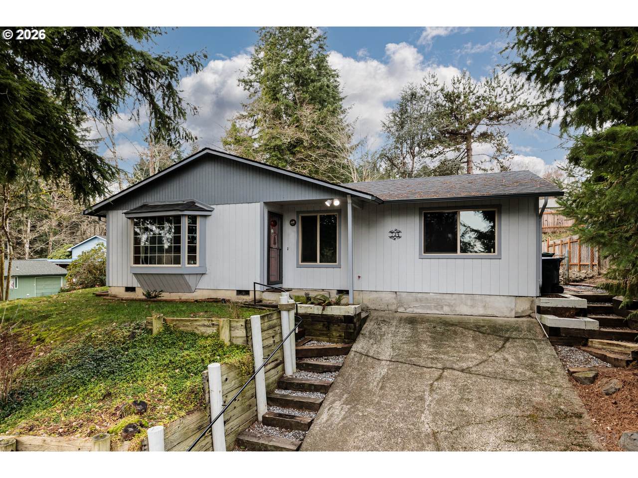 725 Holly St - Photo 1