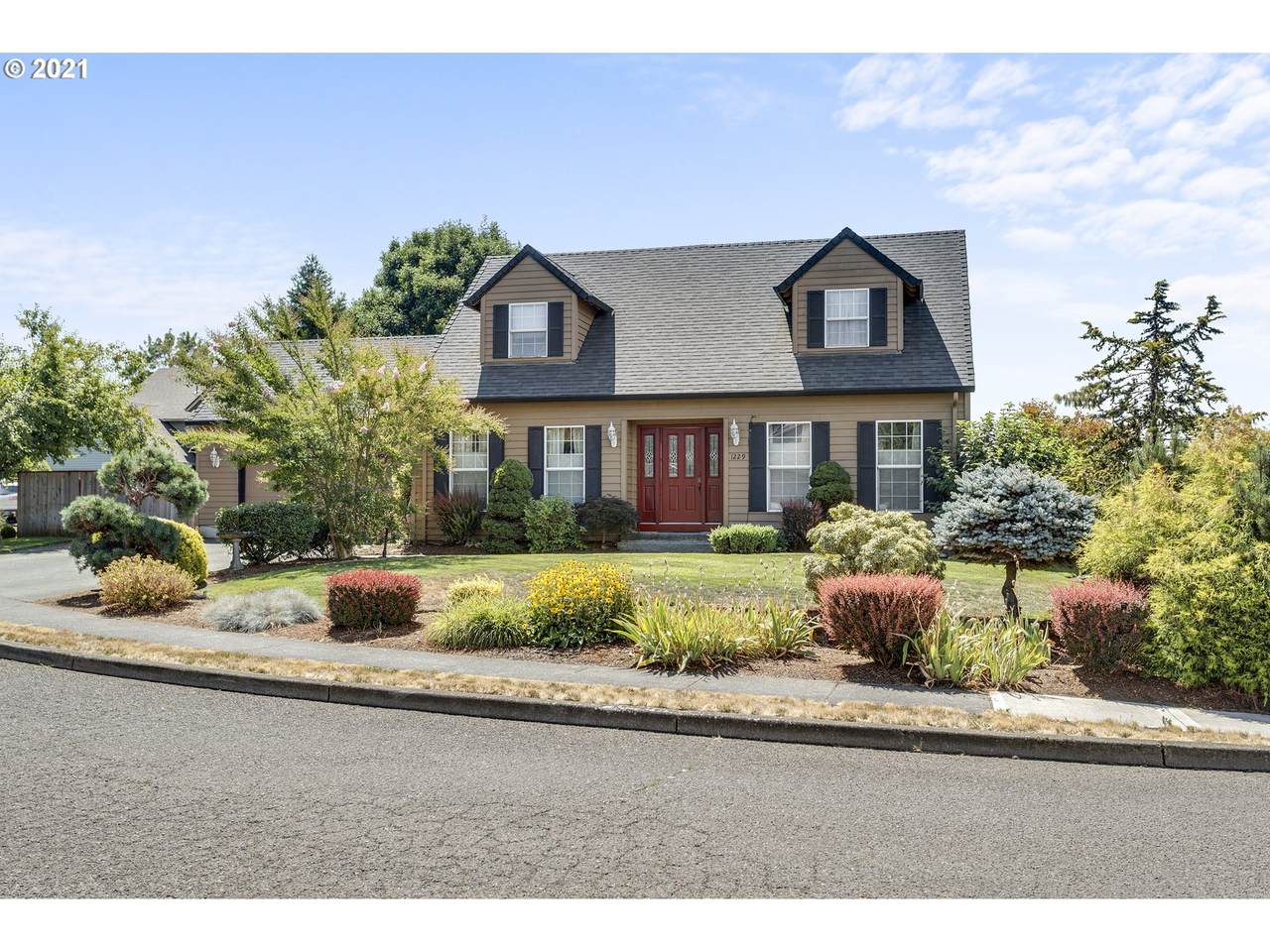 1229 10TH Ave - Photo 1