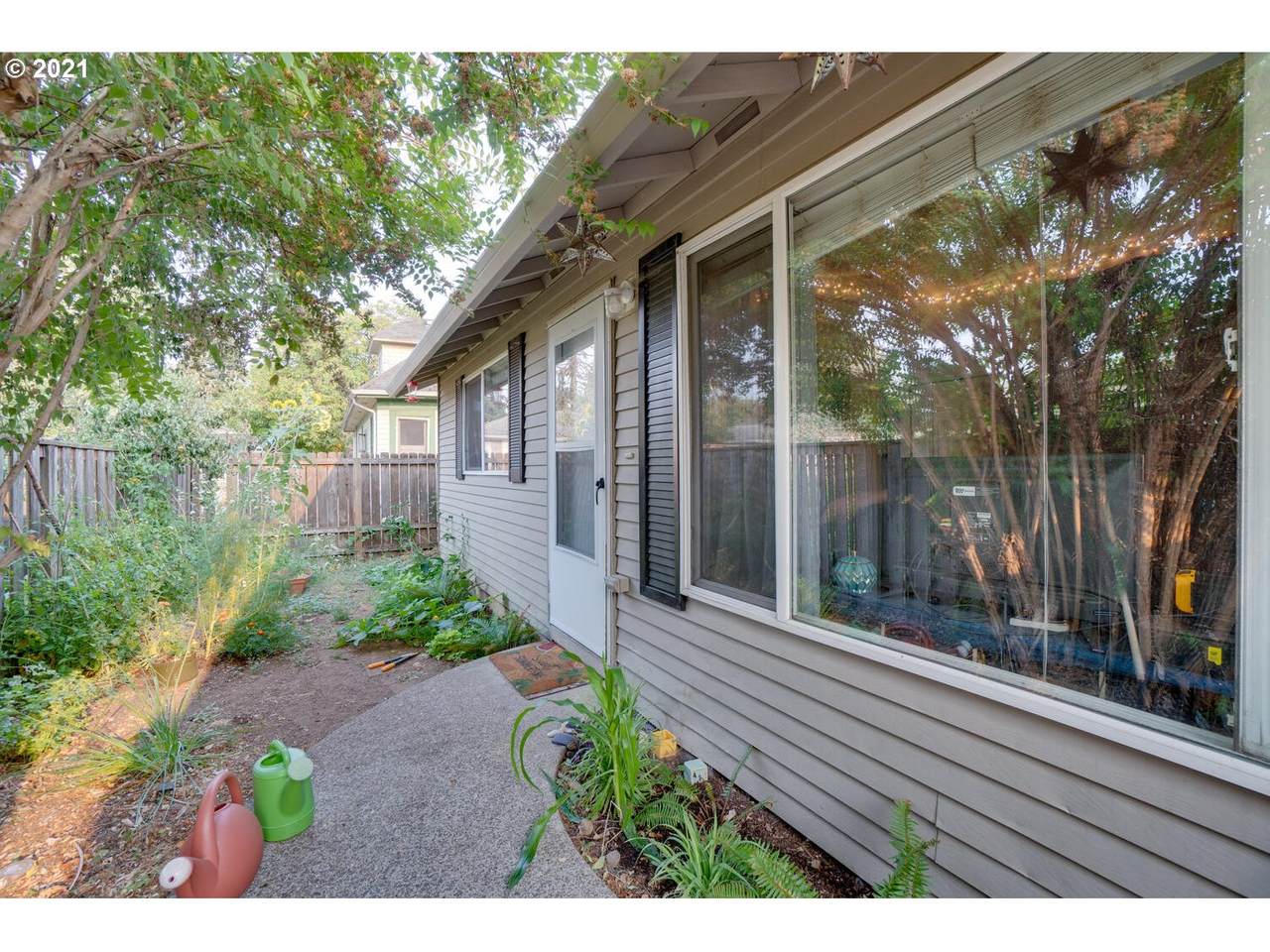 4902 73RD Ave - Photo 1