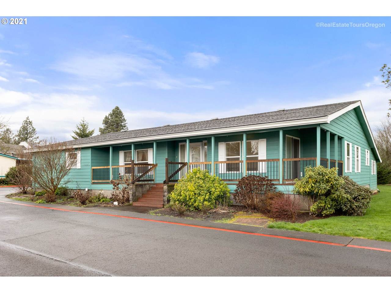 15188 122ND Ave - Photo 1