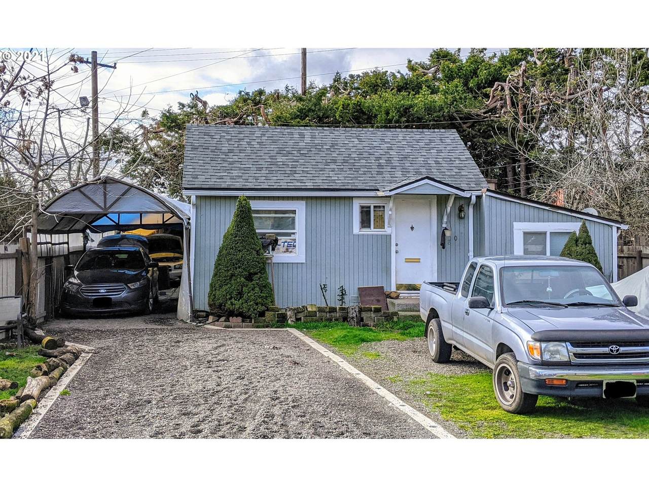 1807 Broadway St - Photo 1