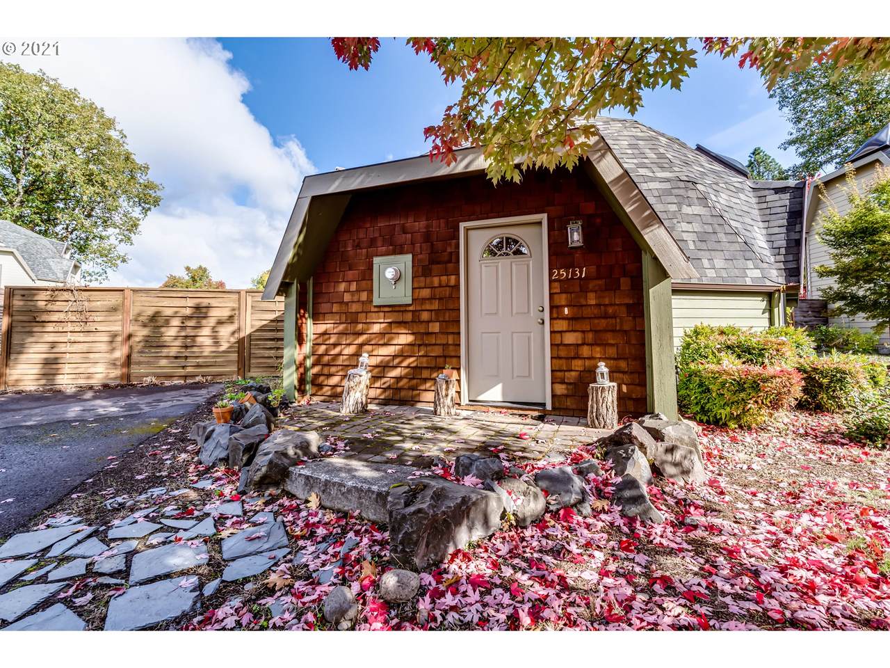 25131 Hunter Rd - Photo 1