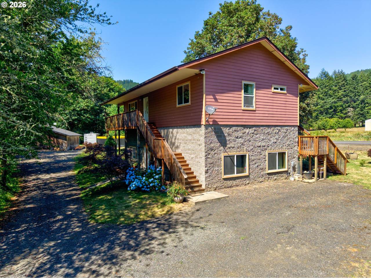 https://bt-photos.global.ssl.fastly.net/portland/1280_boomver_1_213230415-2.jpg