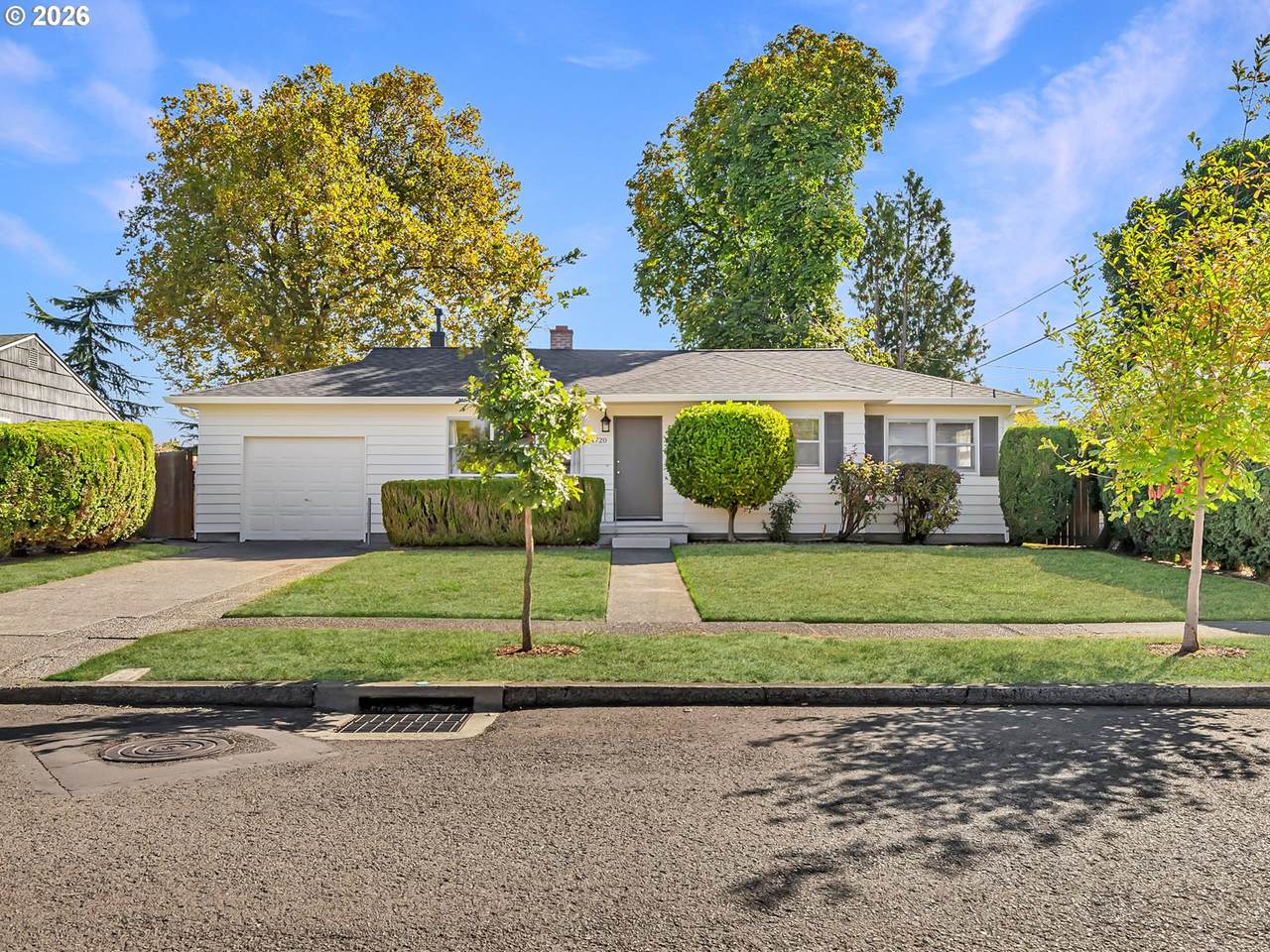 4720 Larch Dr - Photo 1