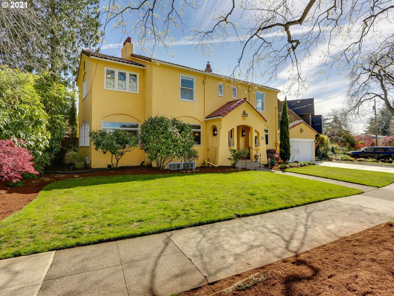 4431 Alameda St - Photo 1