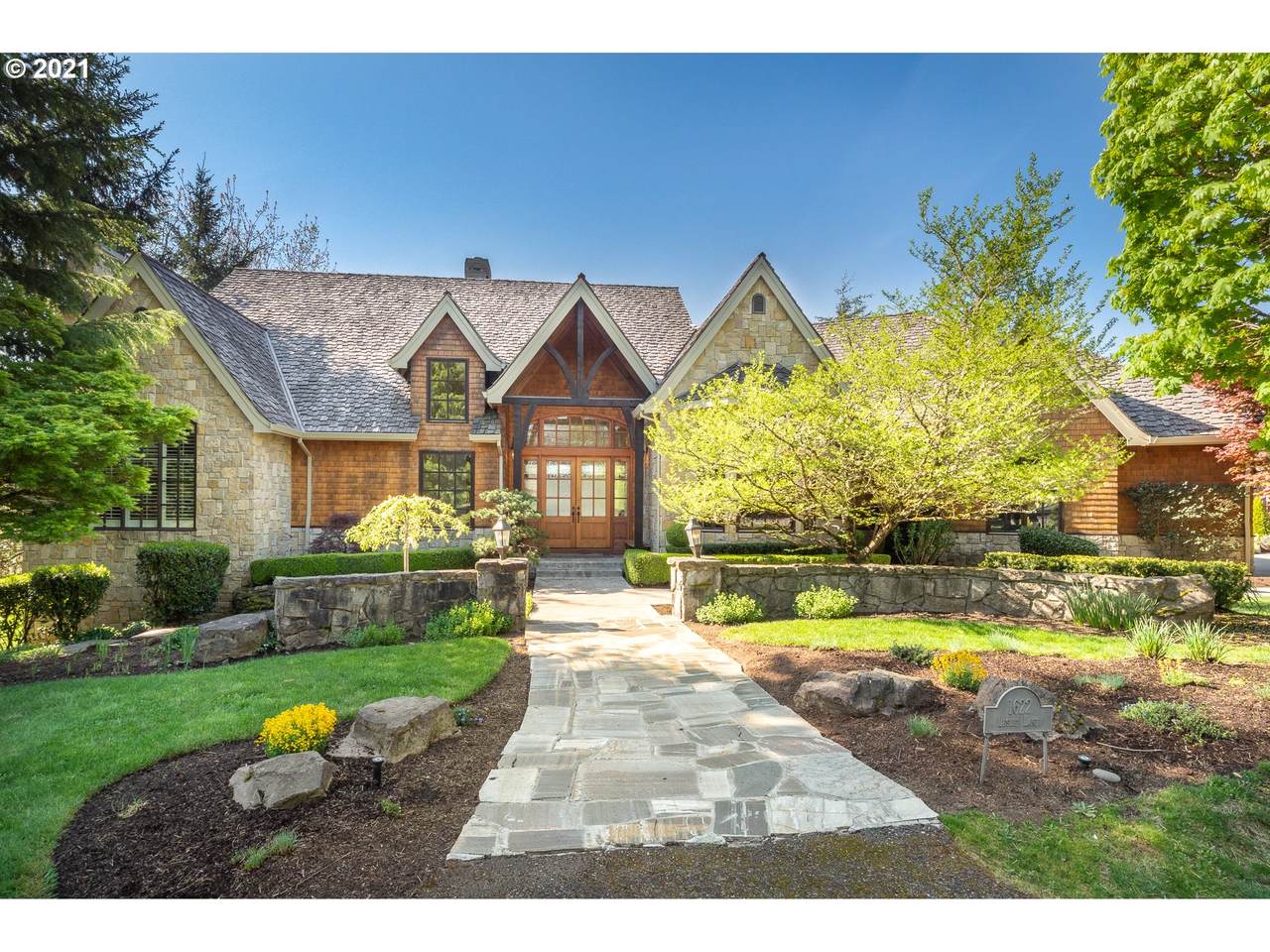 1622 Leslie Ln - Photo 1