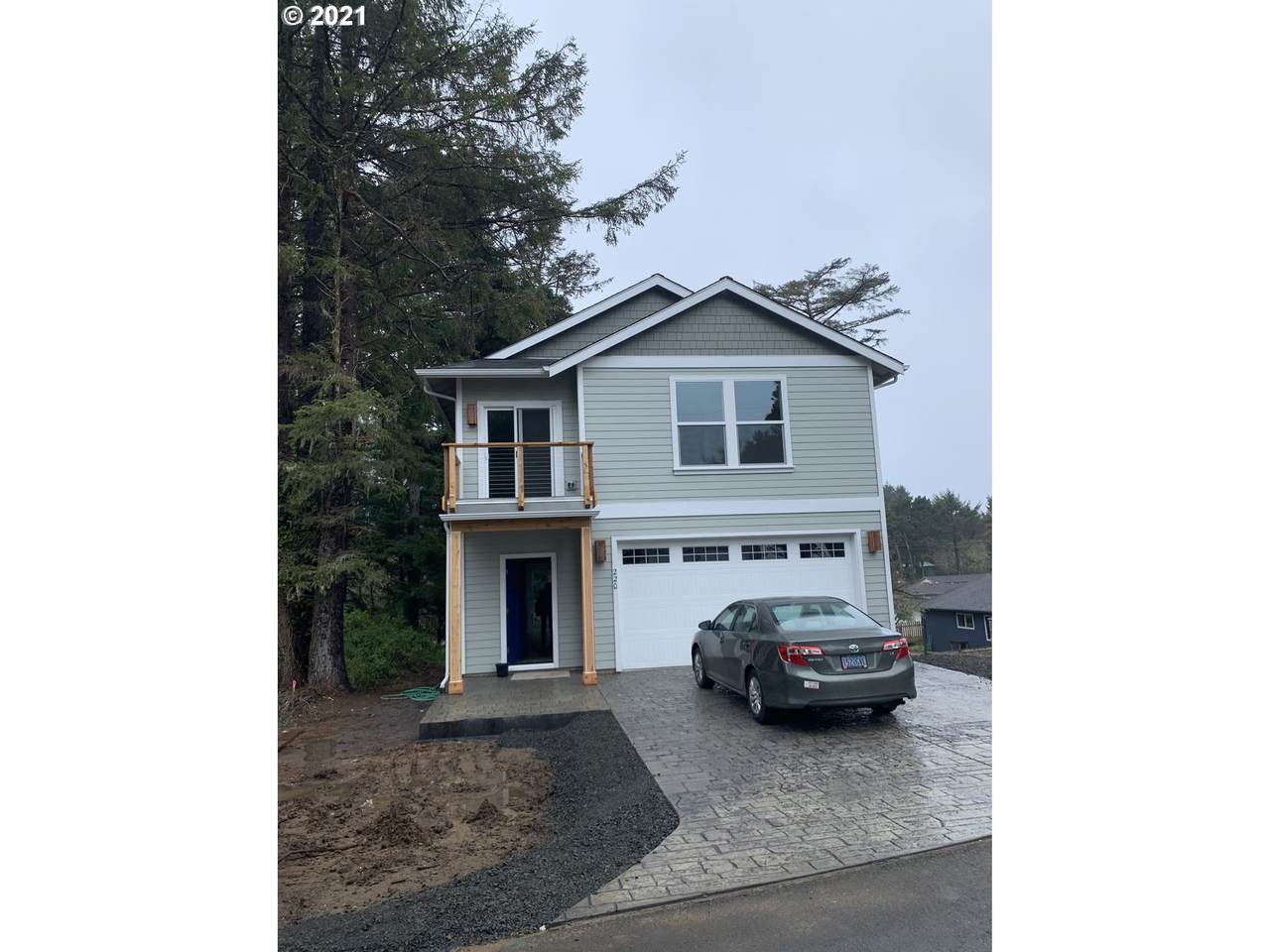 220 Cliff St - Photo 1