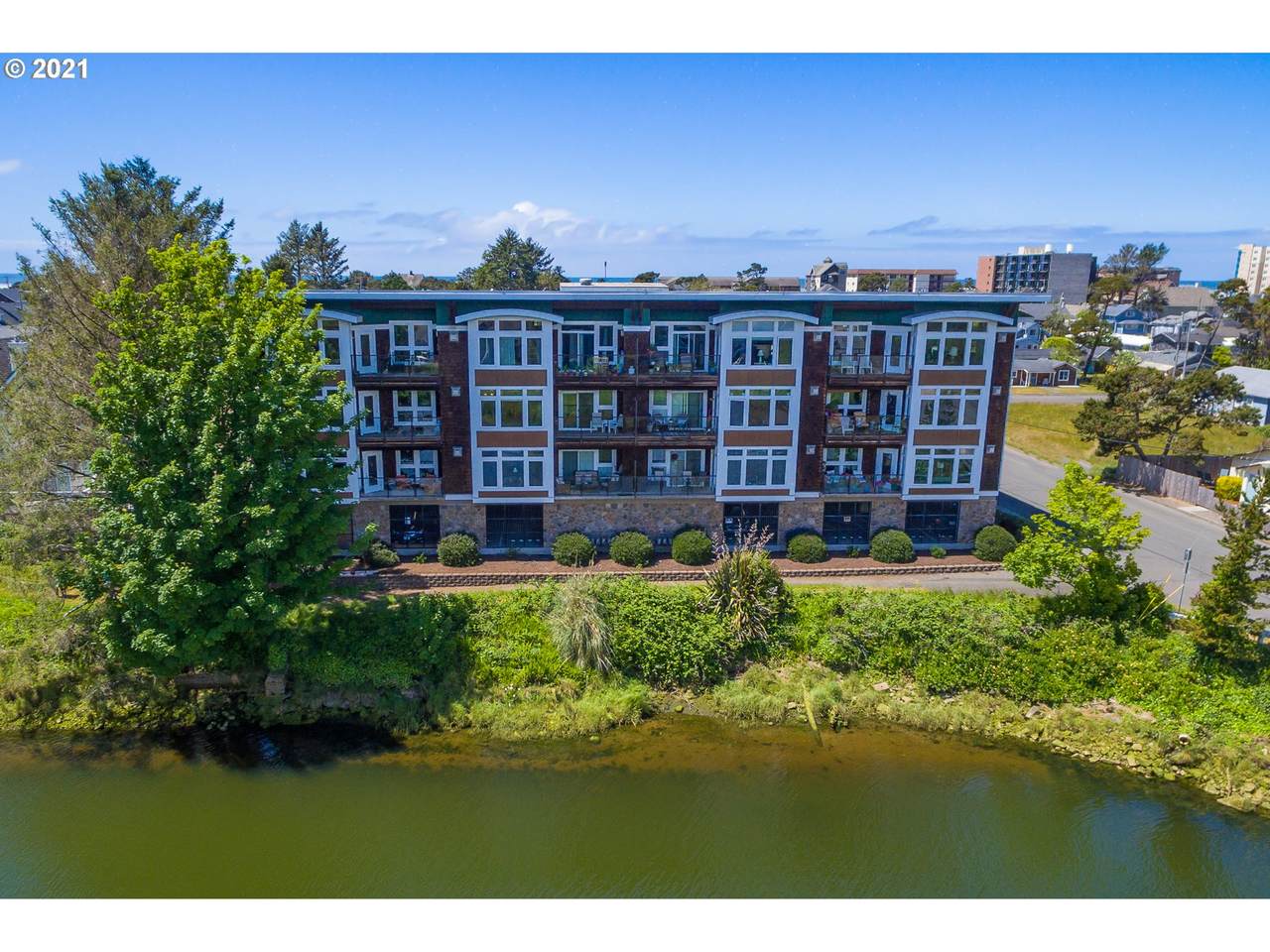 445 Ave G - Photo 1