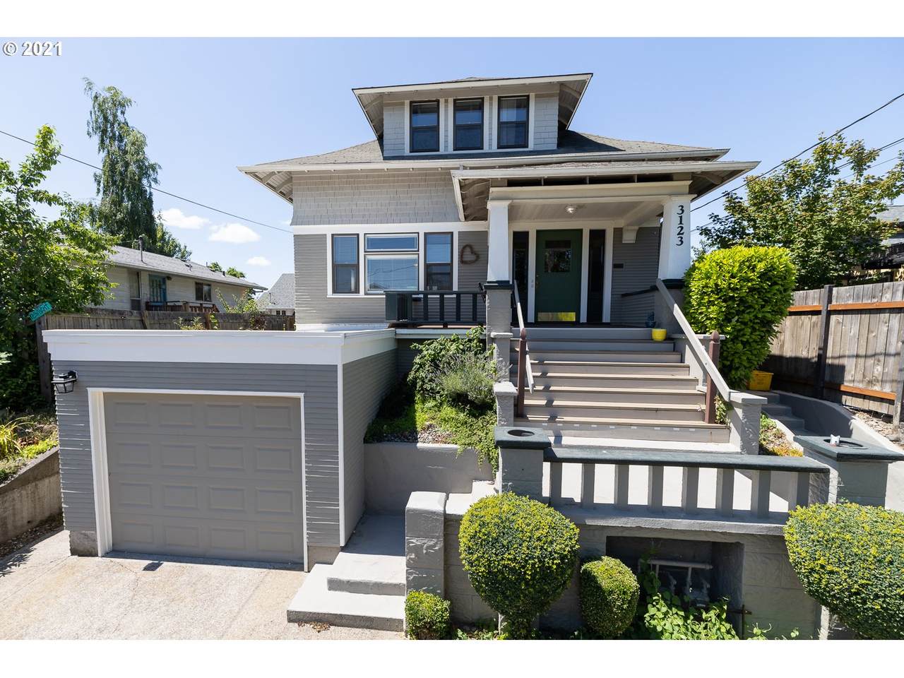 3123 31ST Ave - Photo 1