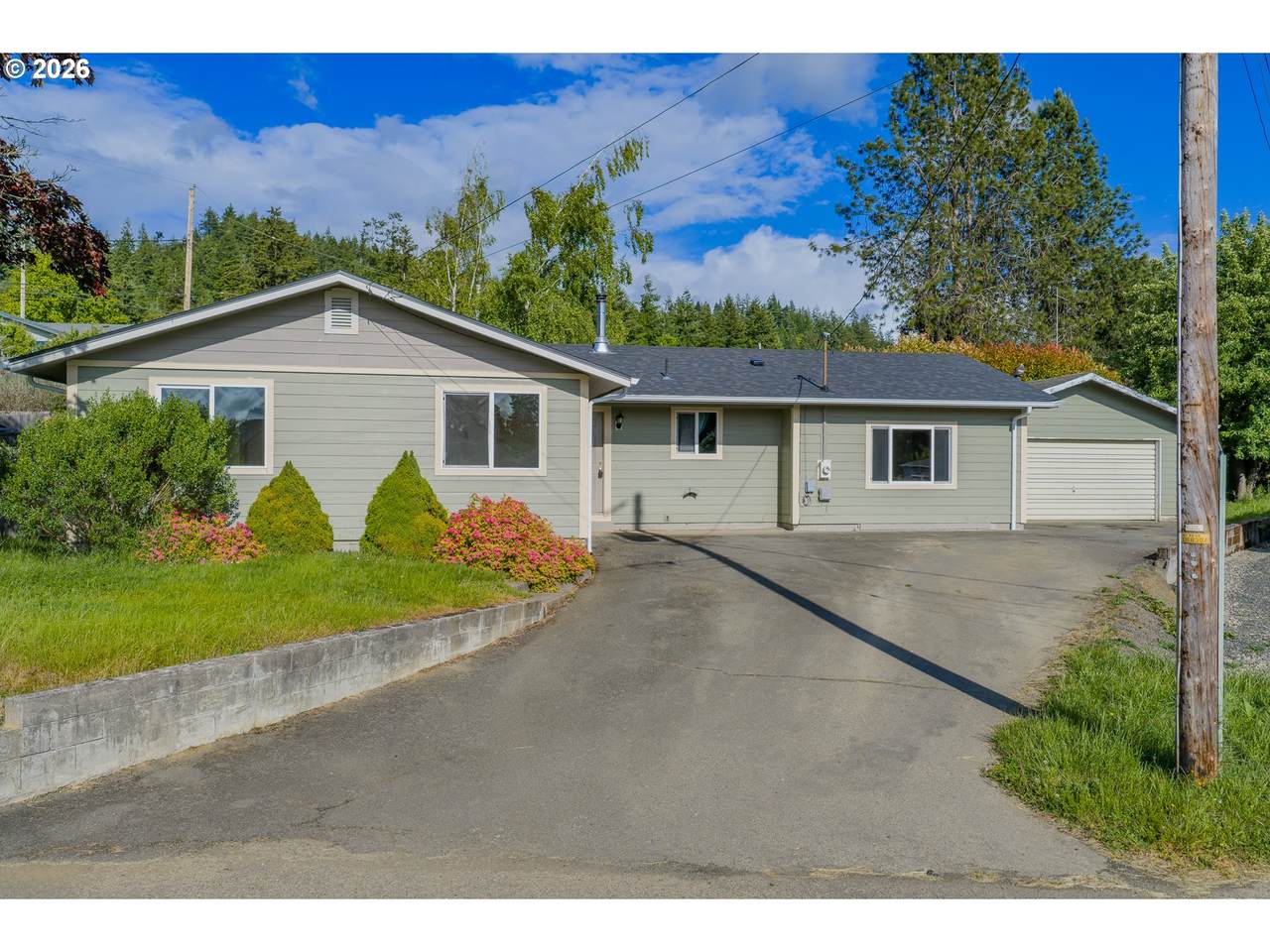 1816 Sunset Ct - Photo 1
