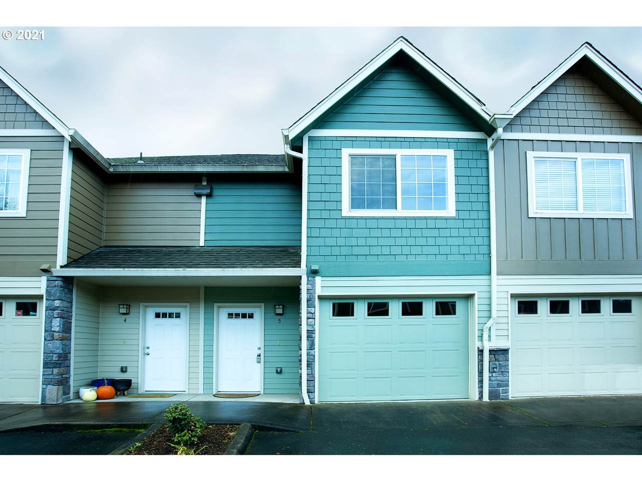 7510 34TH Ave - Photo 1
