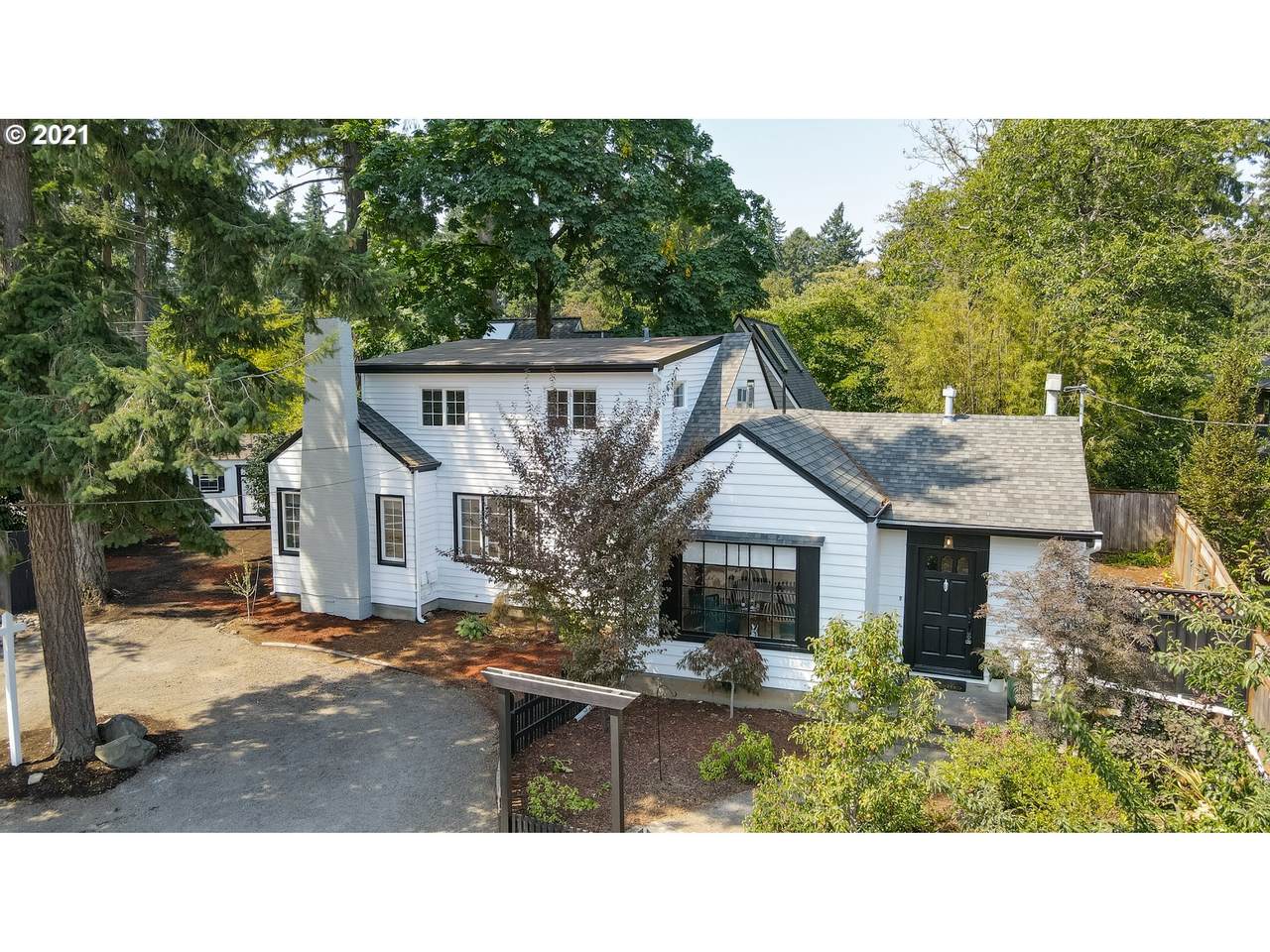 16510 Maple Cir - Photo 1