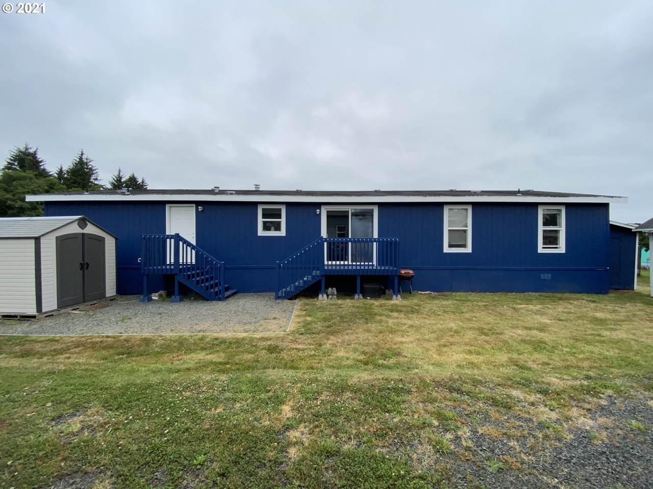 110 4th St - Photo 1
