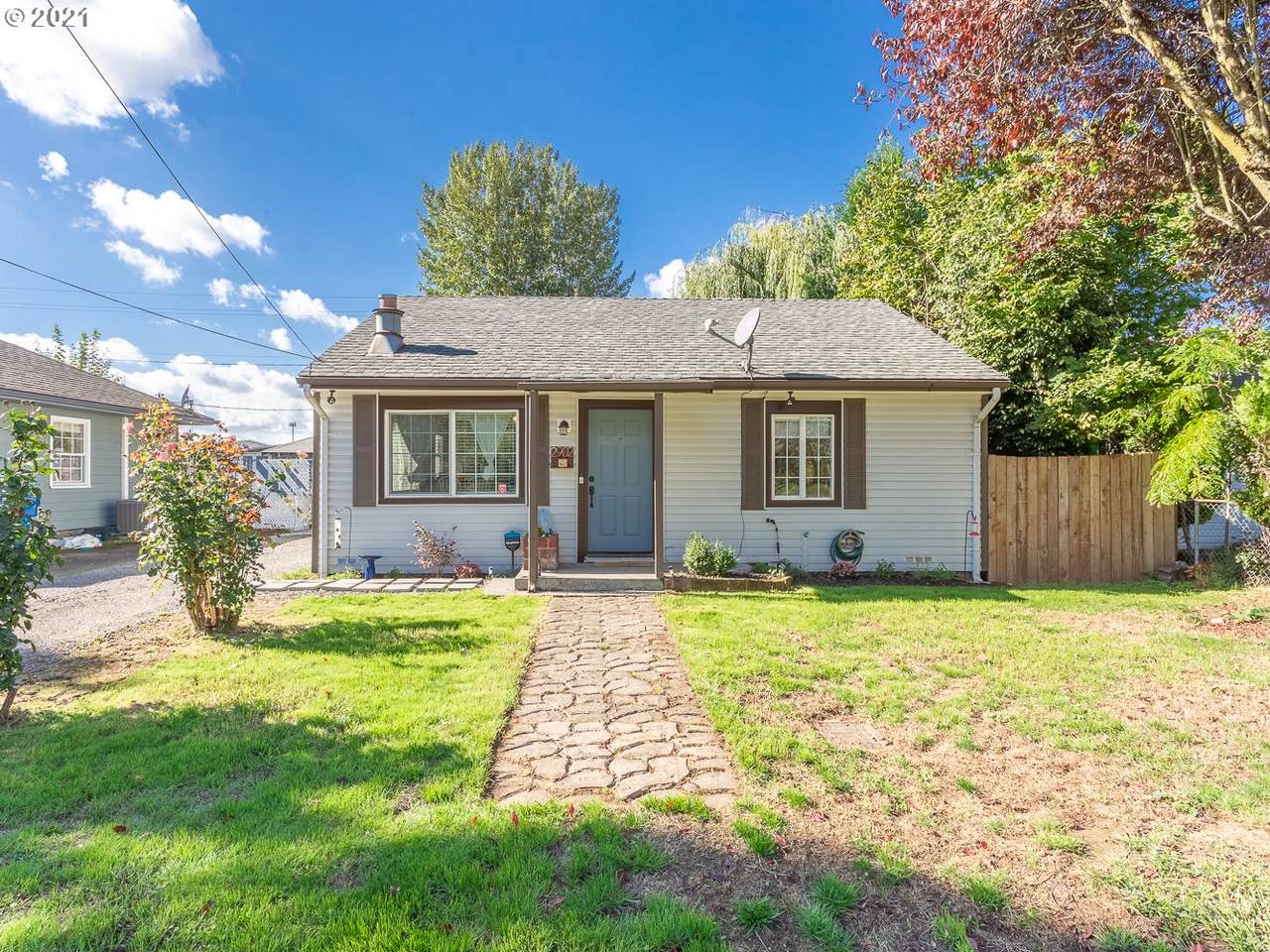 2902 Weigel Ave - Photo 1