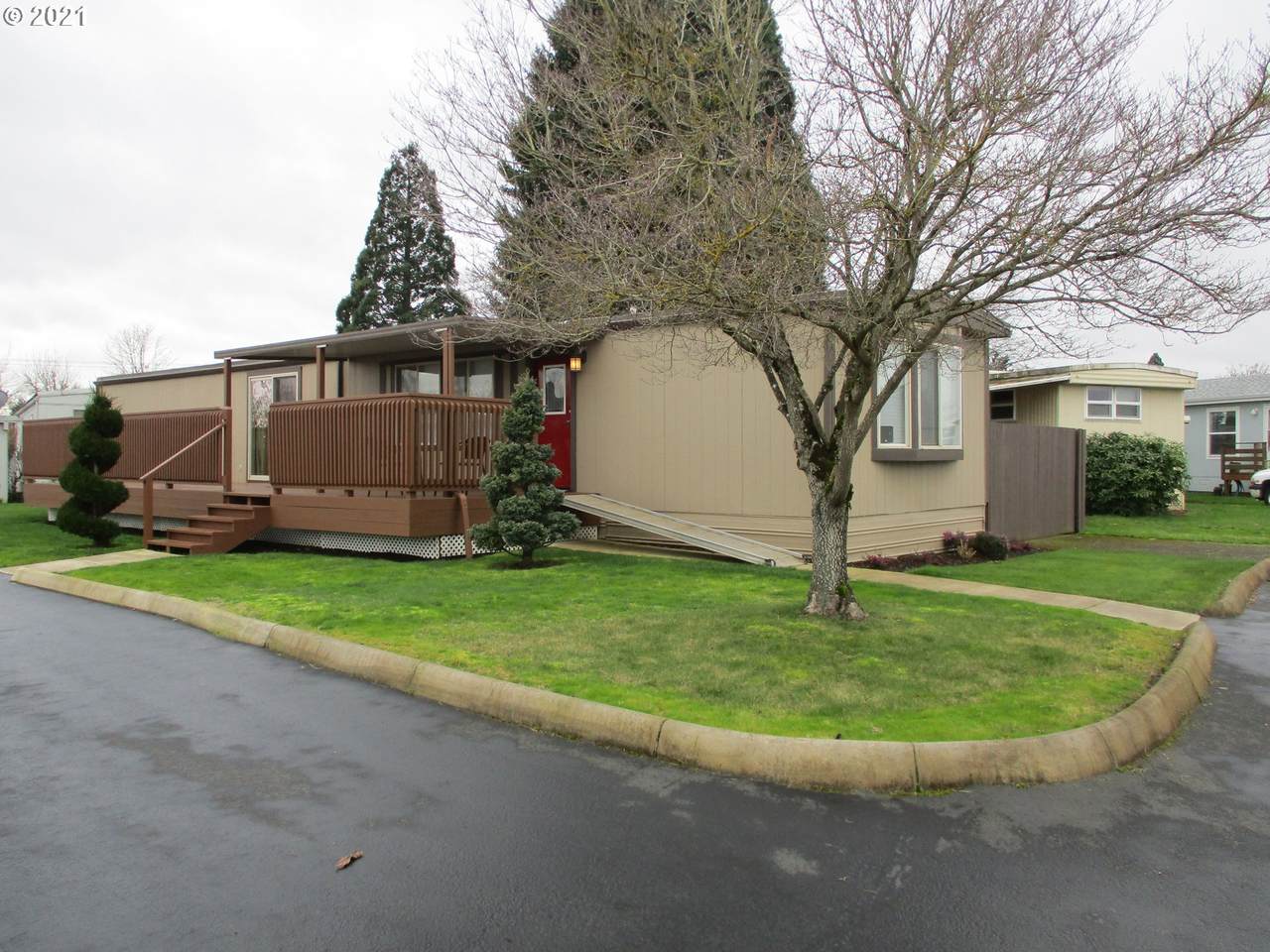 3792 Sunshine Cir - Photo 1