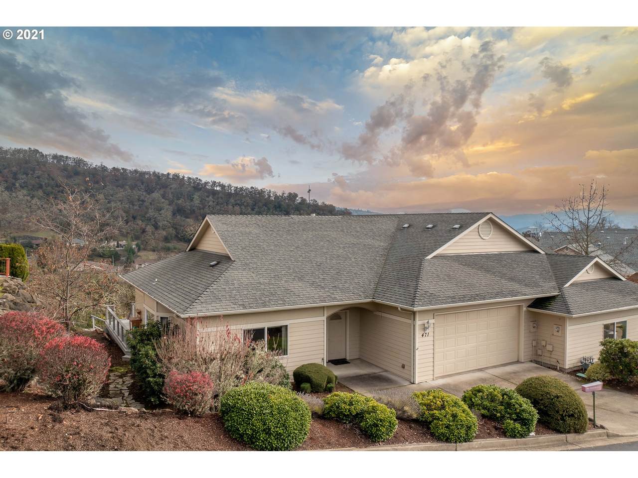 471 Rachel Lynn Way - Photo 1