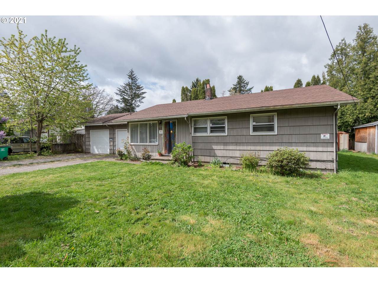 145 120TH Ave - Photo 1