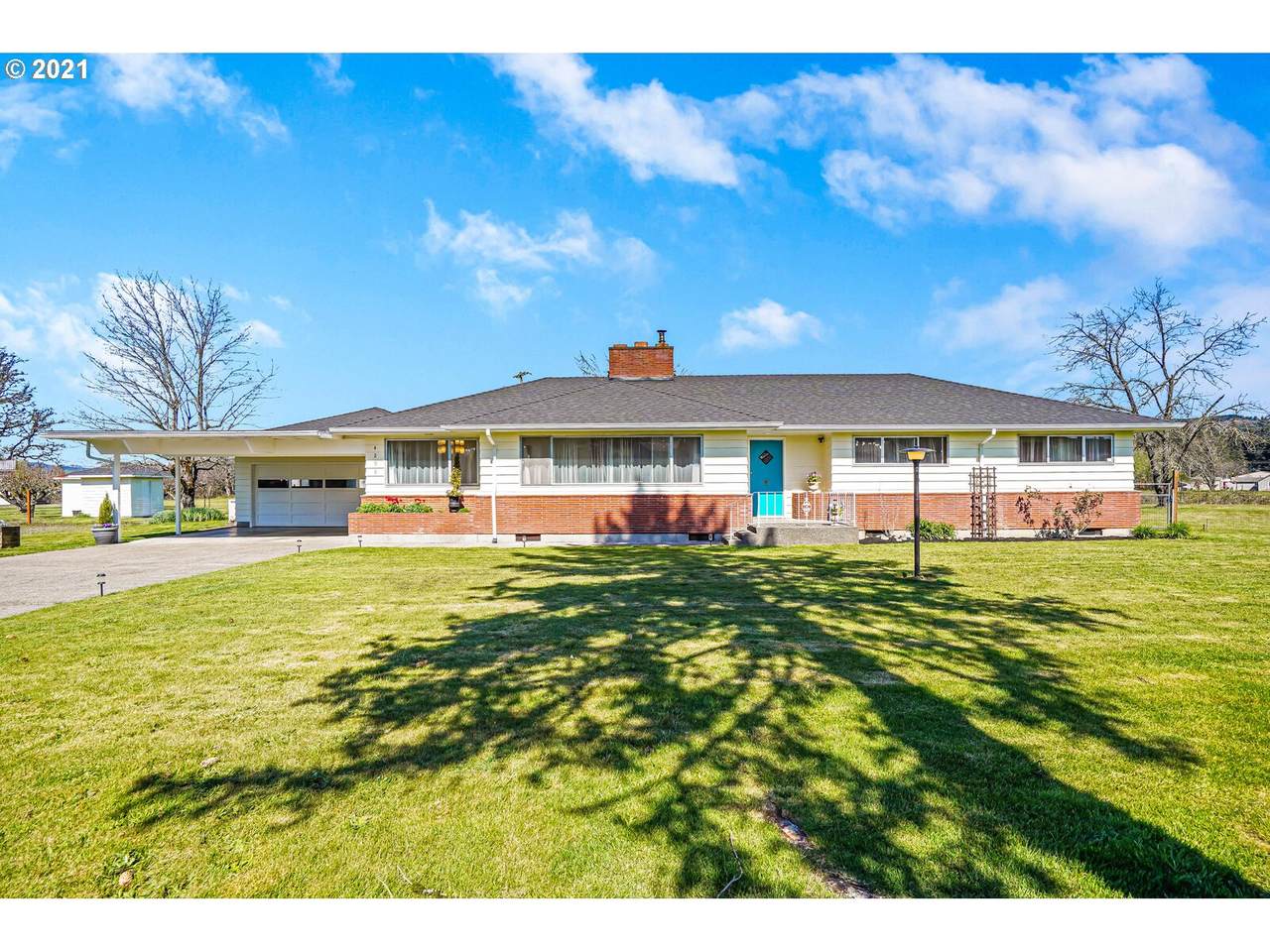 4290 Airport Rd - Photo 1