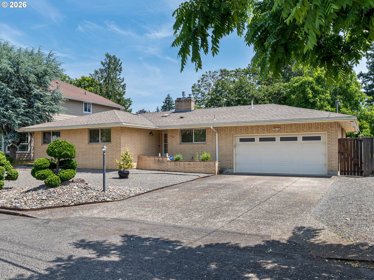 2042 138TH Ave - Photo 1