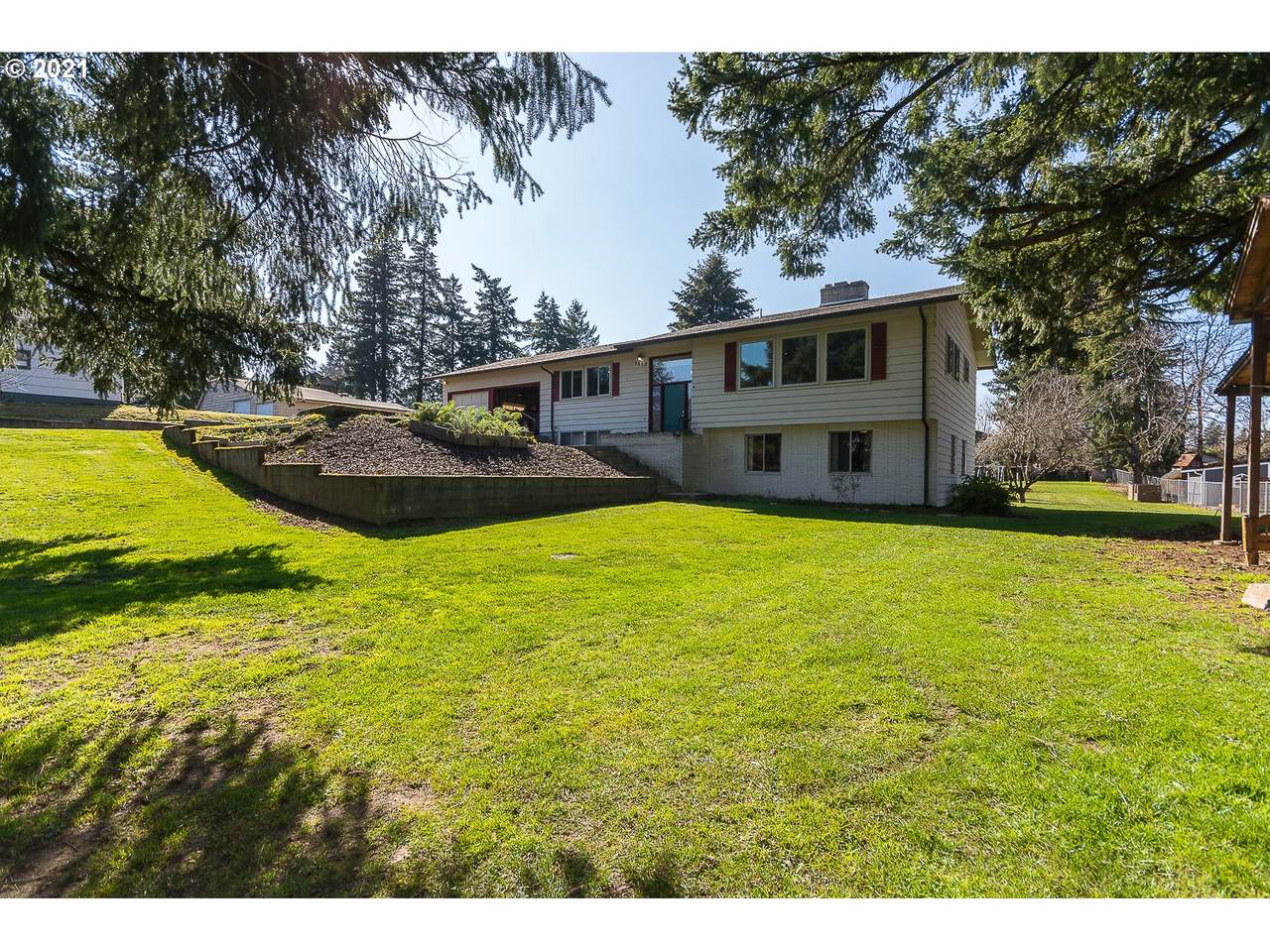 1315 157TH Ave - Photo 1