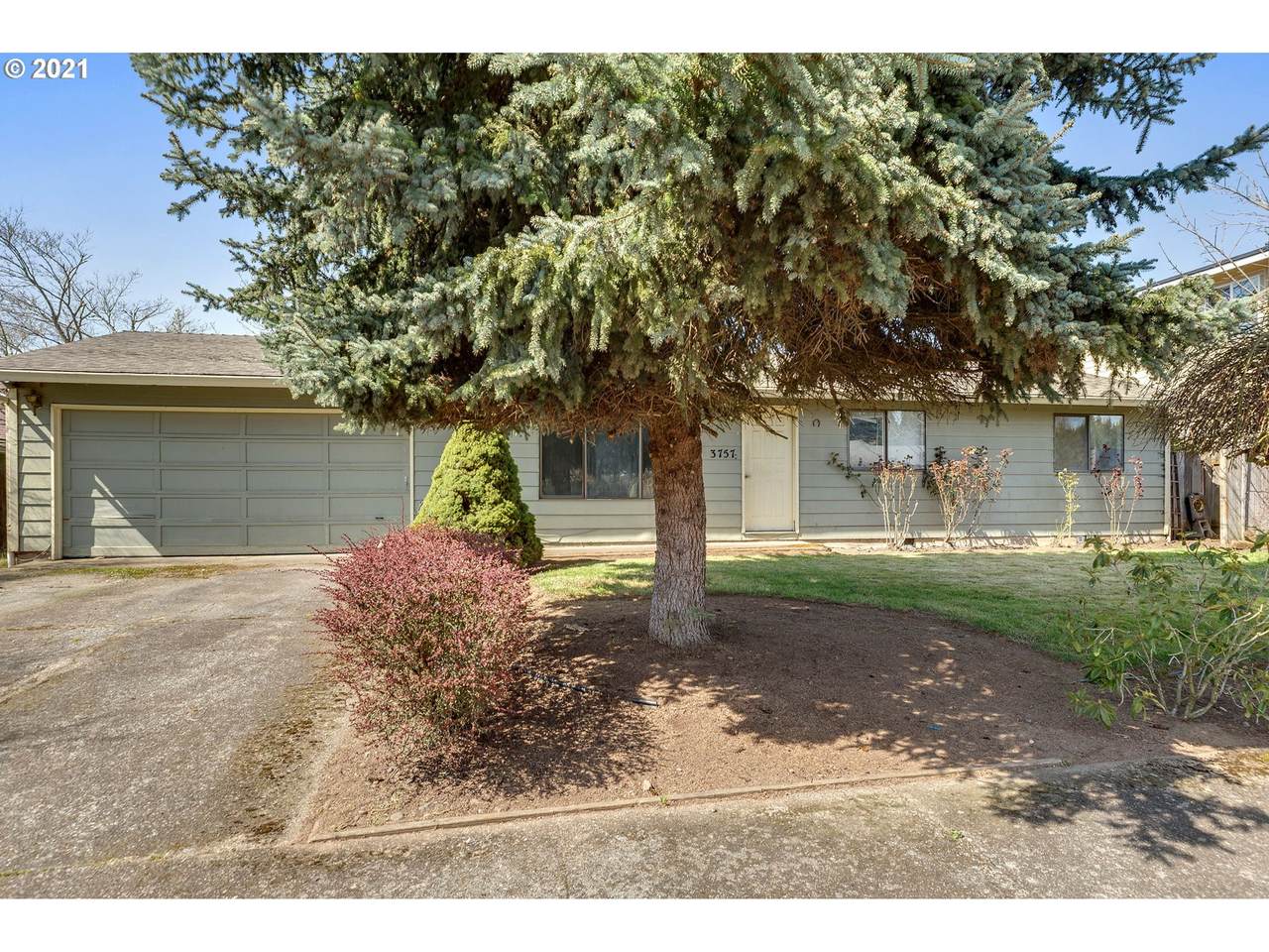 3757 9TH St - Photo 1