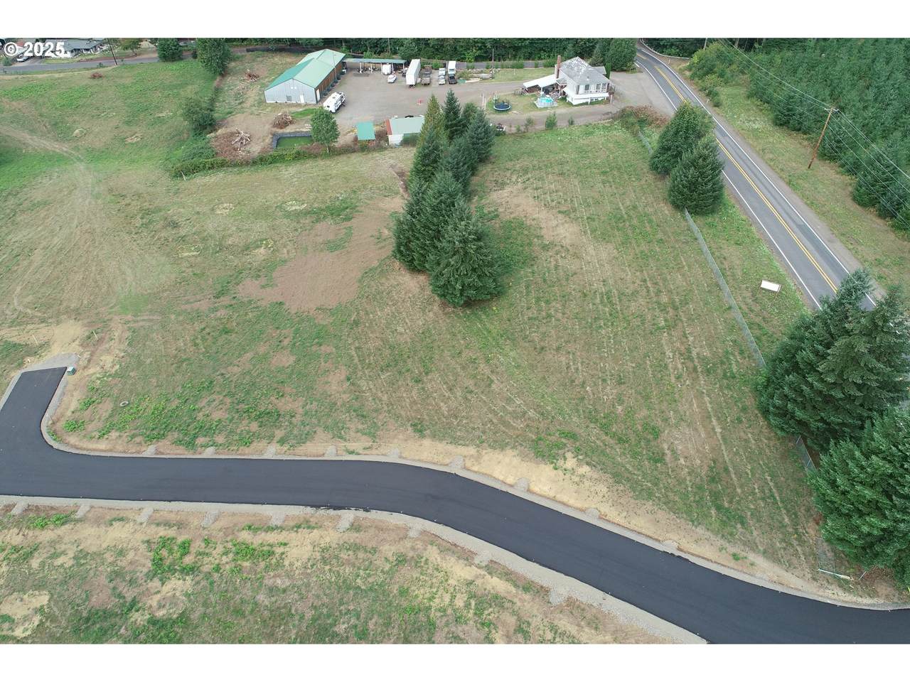 124 Norms Pkwy - Photo 1