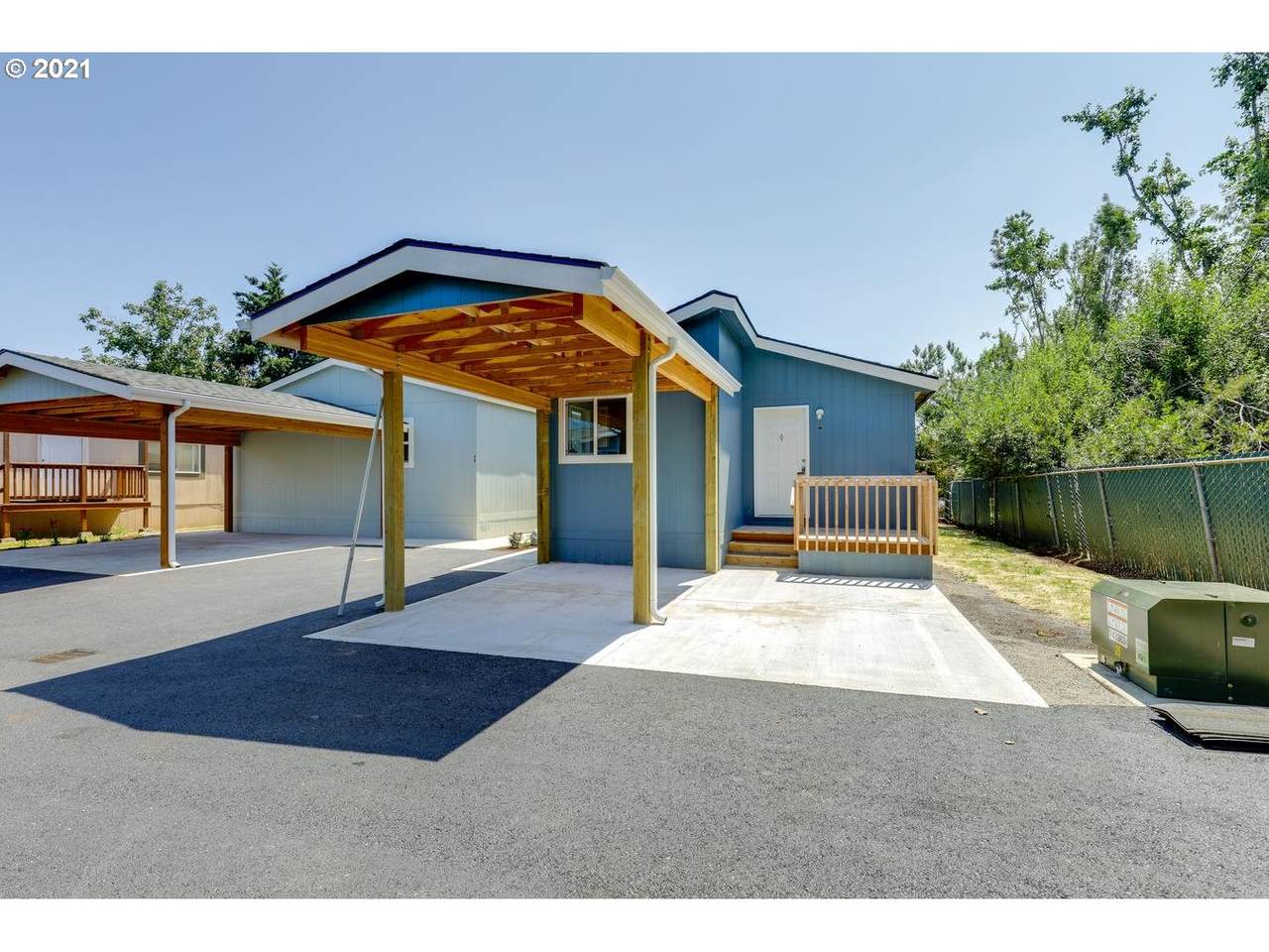 18780 Central Point Rd. - Photo 1