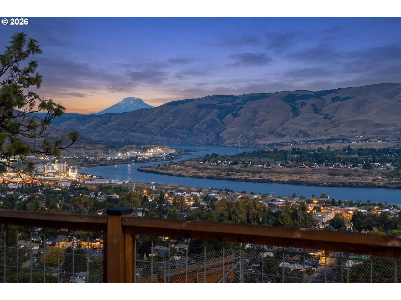 https://bt-photos.global.ssl.fastly.net/portland/1280_boomver_1_215395614-2.jpg