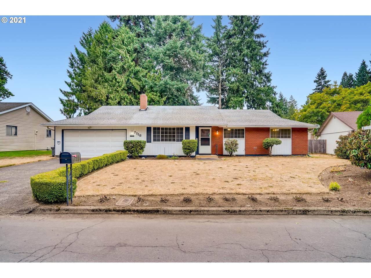 7118 55TH Ave - Photo 1