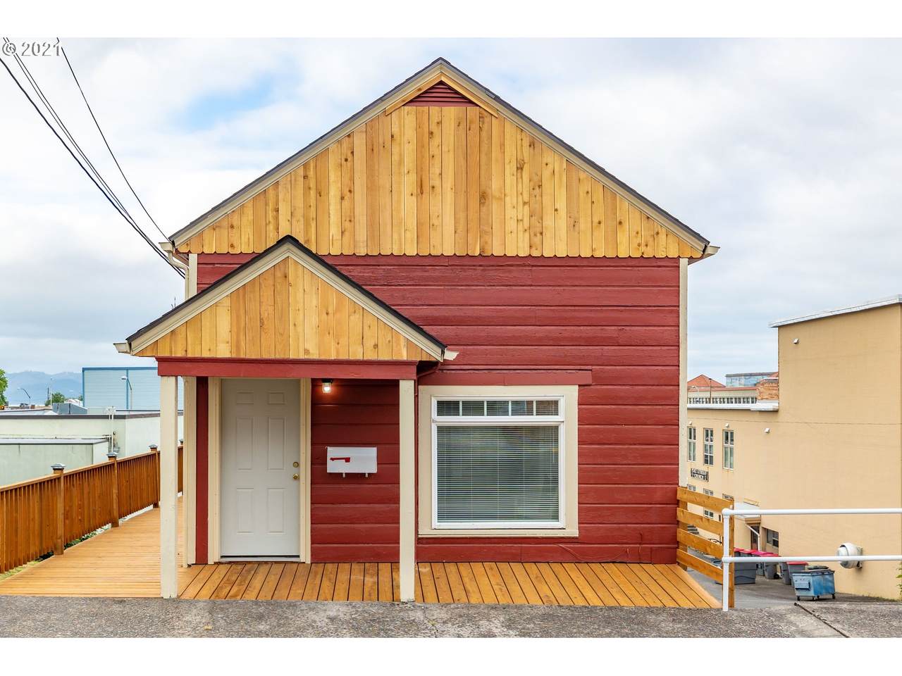 -1 Franklin Ave - Photo 1