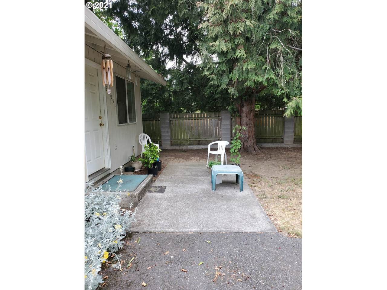 2405 90th Ave - Photo 1