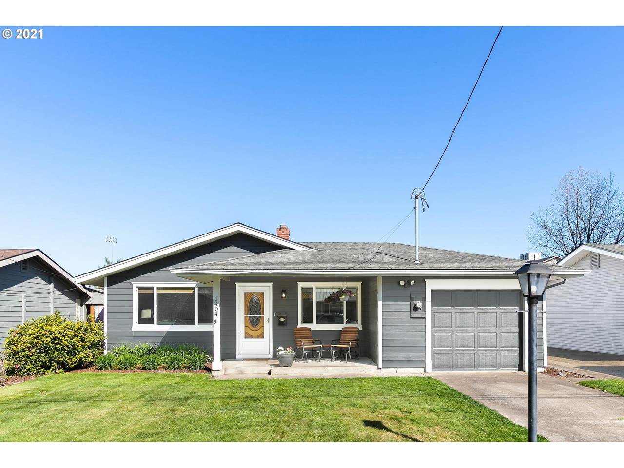 1404 Melrose Ave - Photo 1