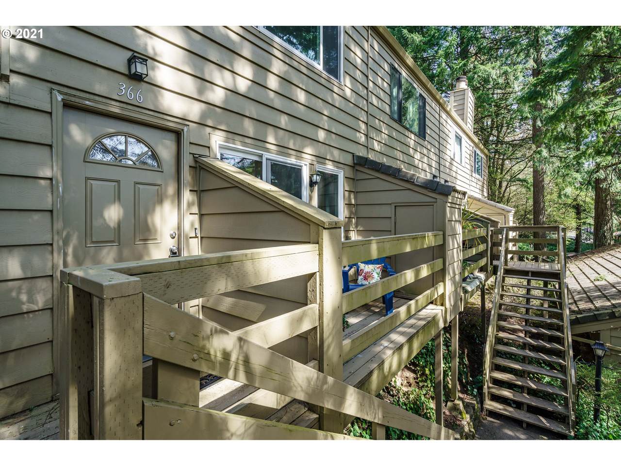 366 Cervantes Cir - Photo 1