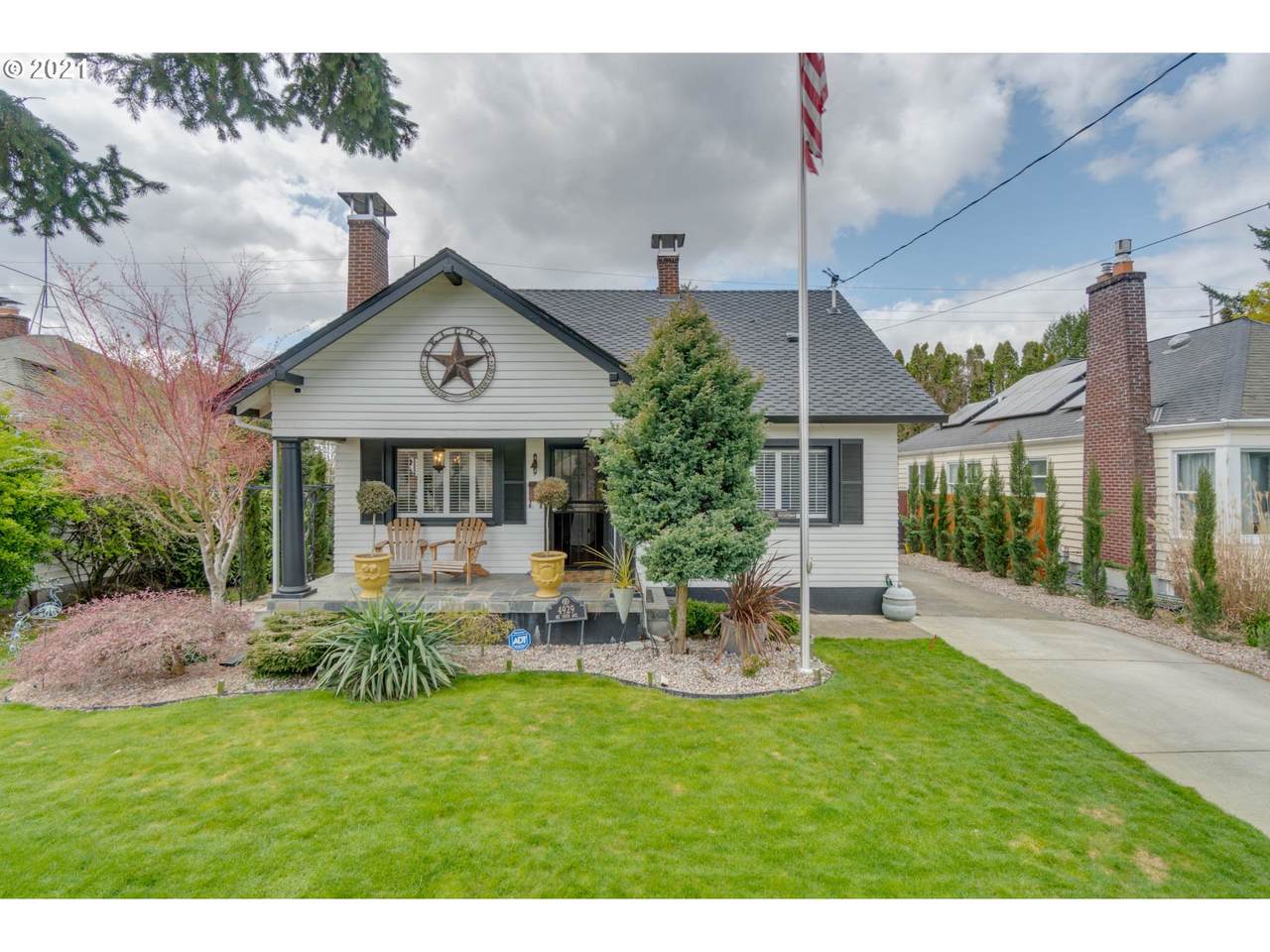 4929 35TH Ave - Photo 1