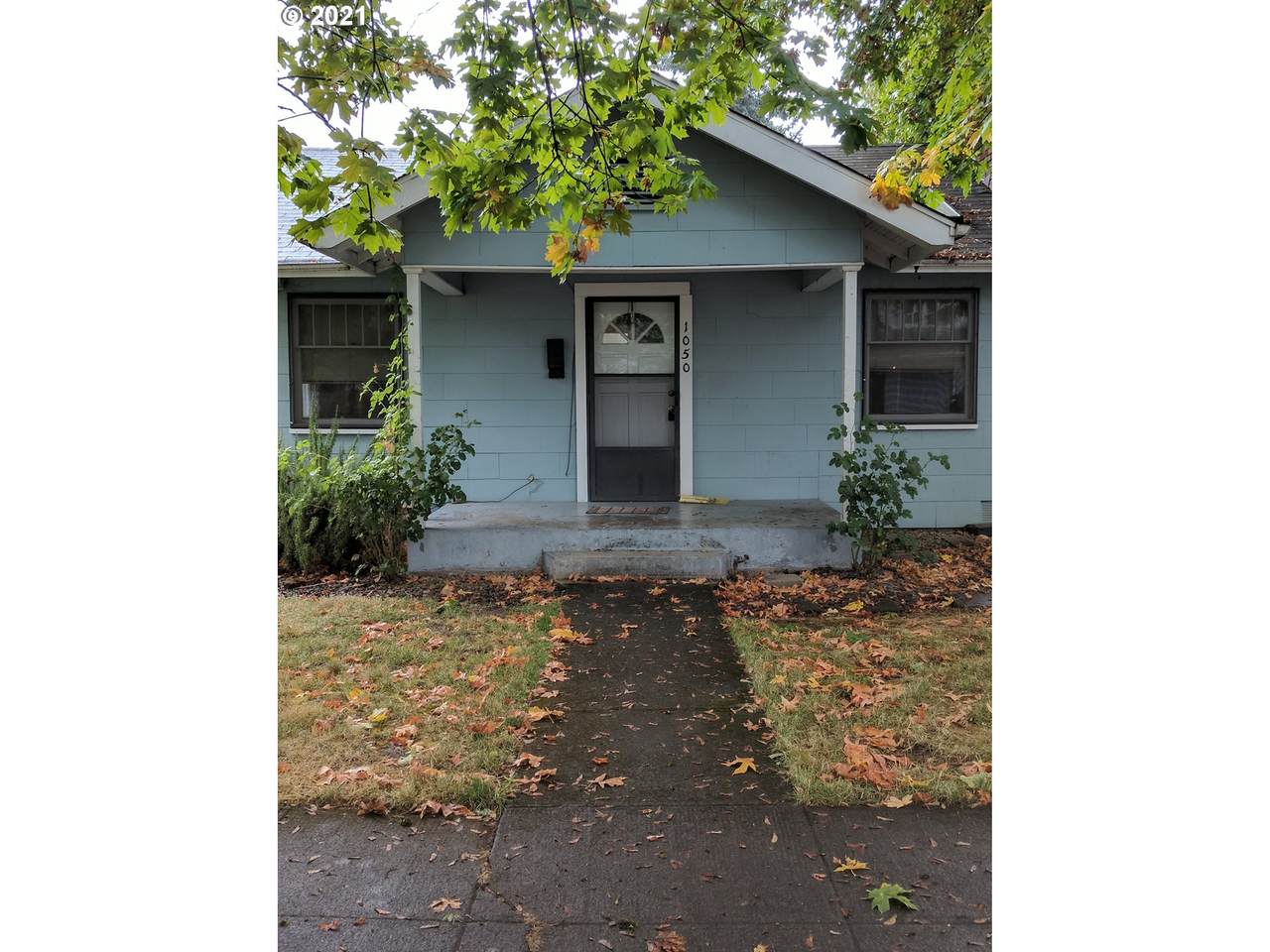 1048 Almaden St - Photo 1