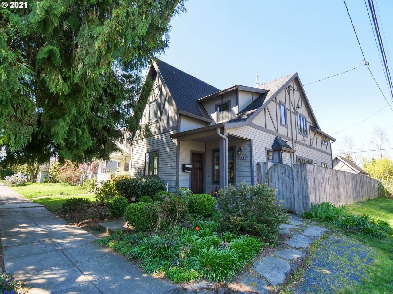 7237 Vincent Ave - Photo 1