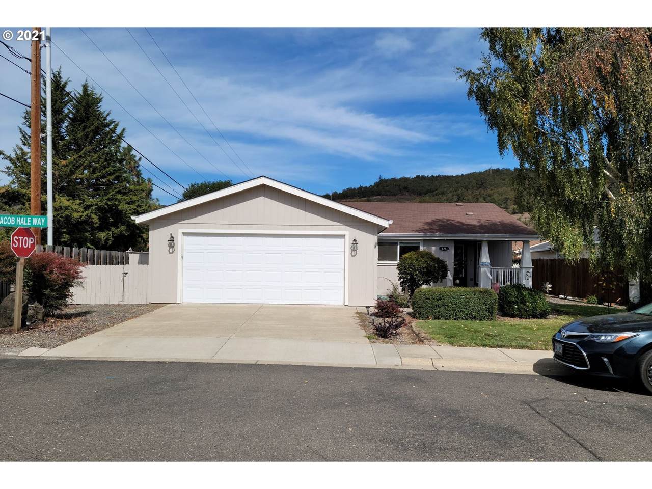 126 Jacob Hale Way - Photo 1
