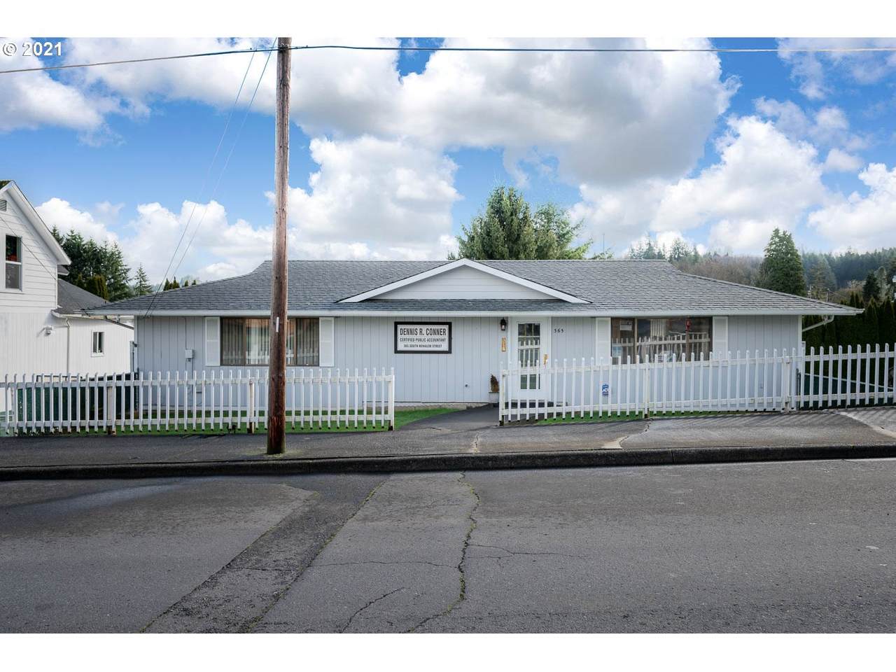 365 Nehalem St - Photo 1