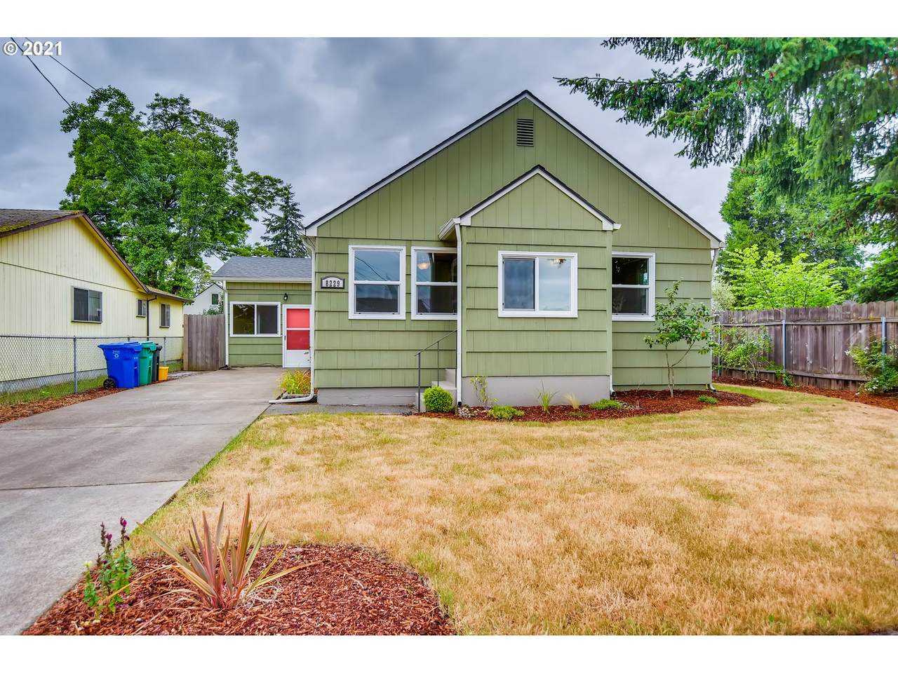 8229 70TH Ave - Photo 1