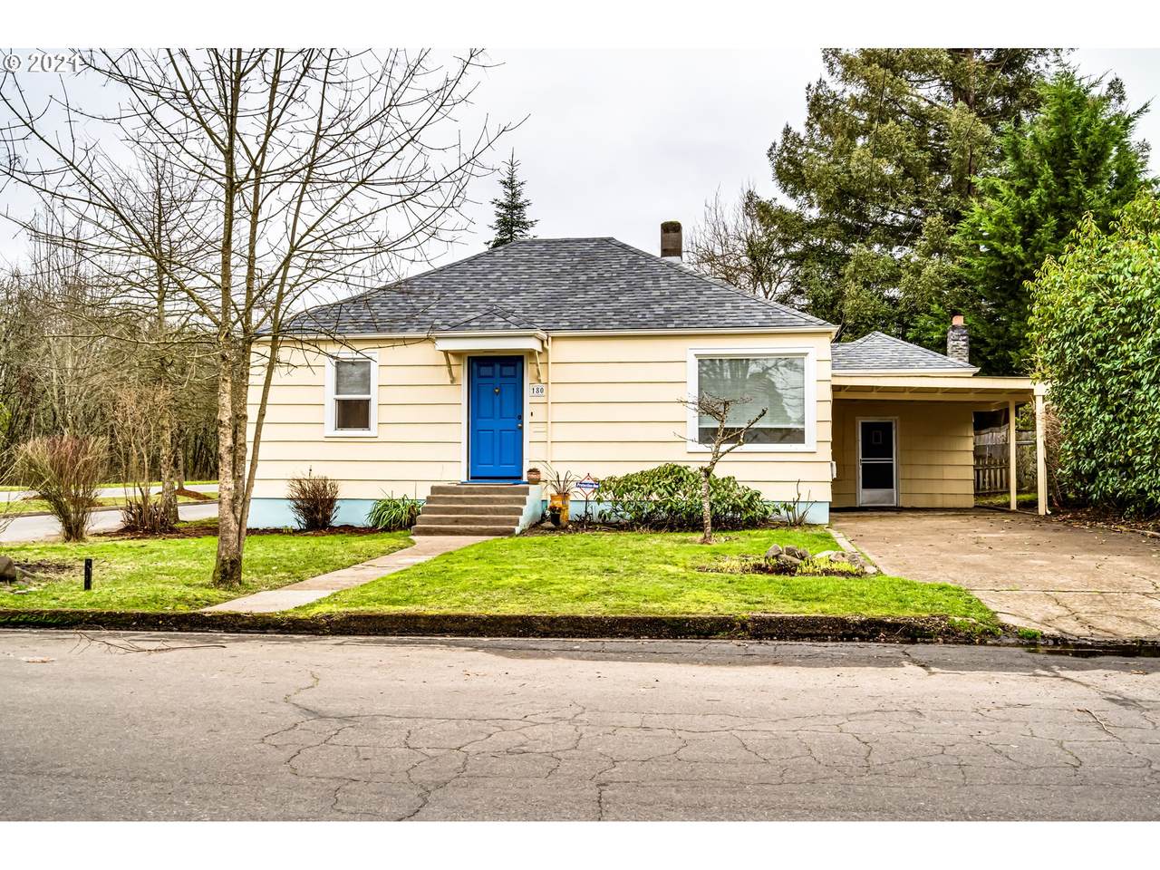 180 25TH Ave - Photo 1