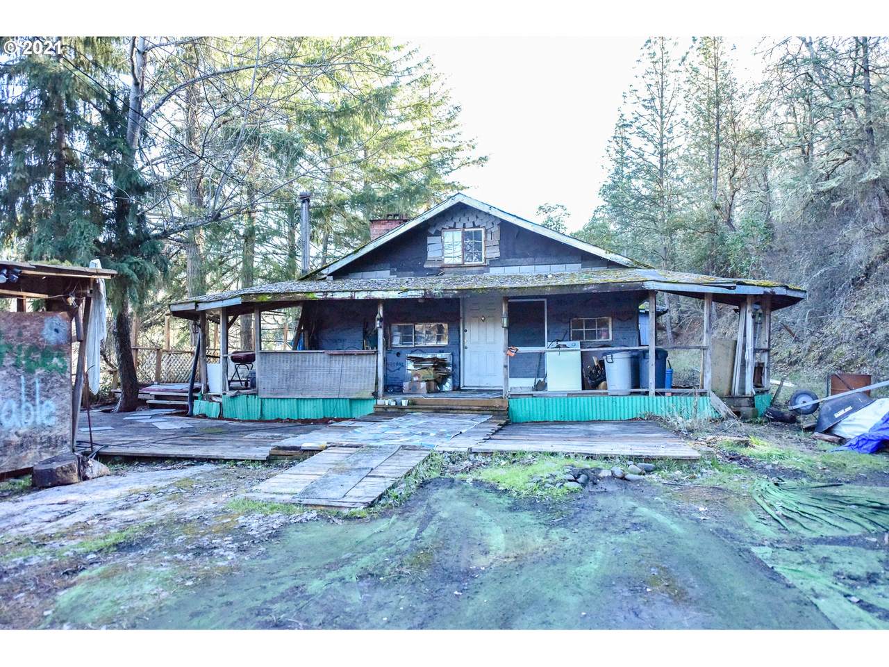 544 Eastwood St - Photo 1