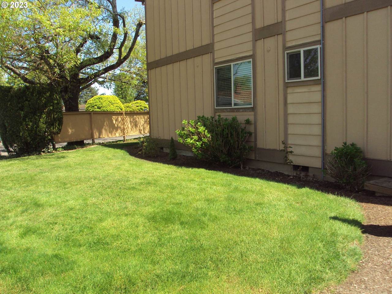 https://bt-photos.global.ssl.fastly.net/portland/1280_boomver_1_218664521-2.jpg