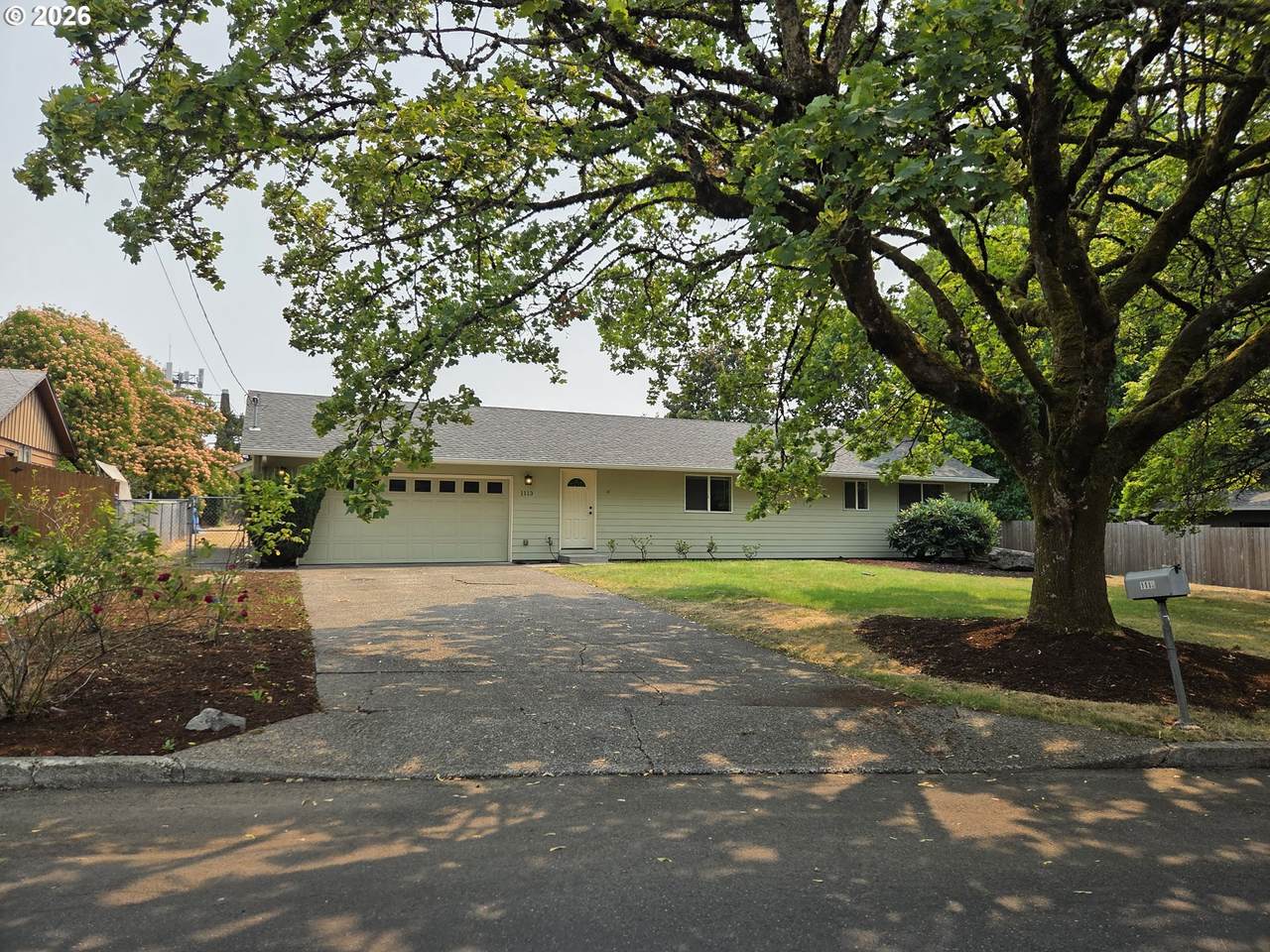 1113 Manzanita Way - Photo 1