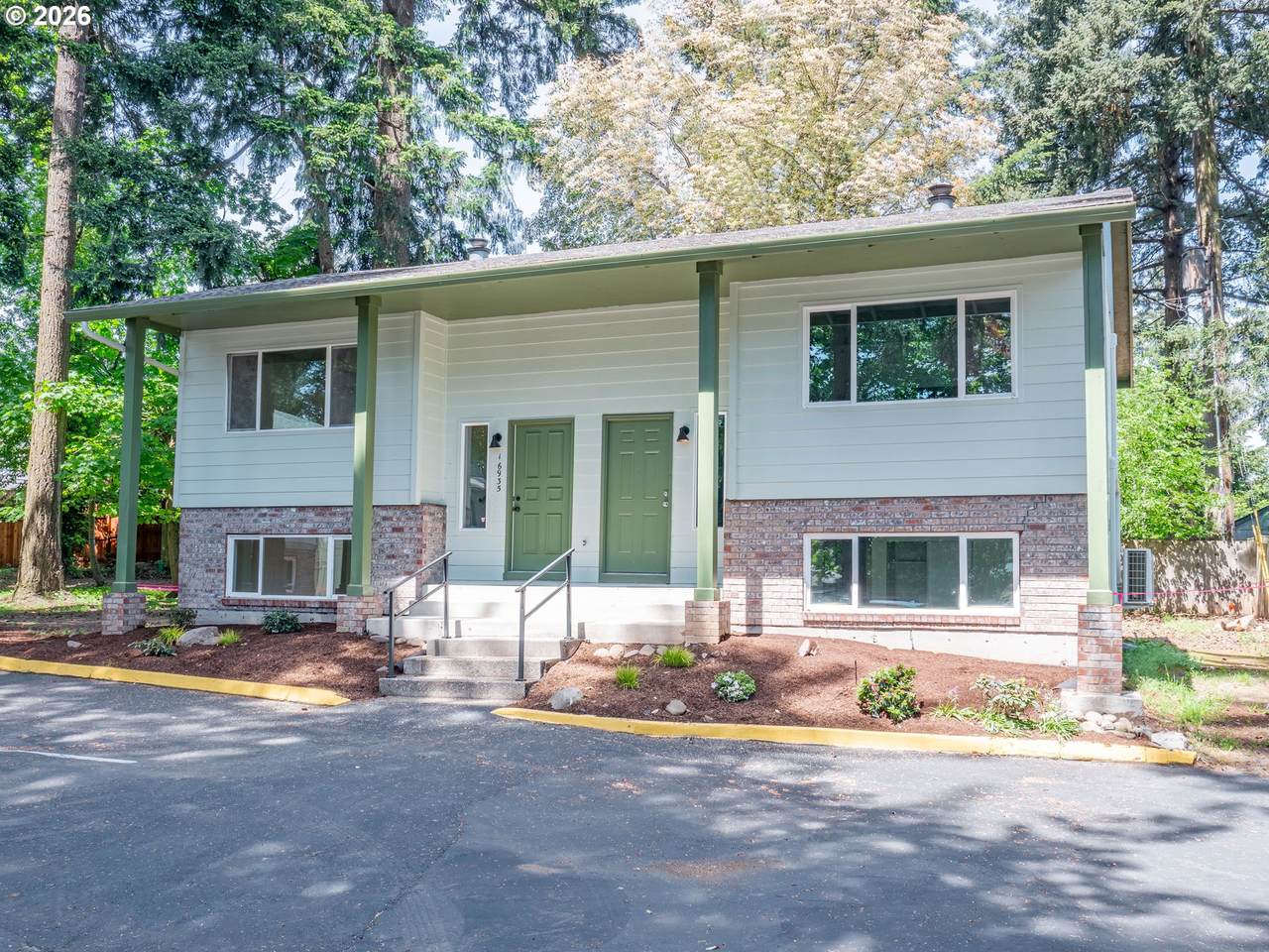 16935 Glisan St - Photo 1