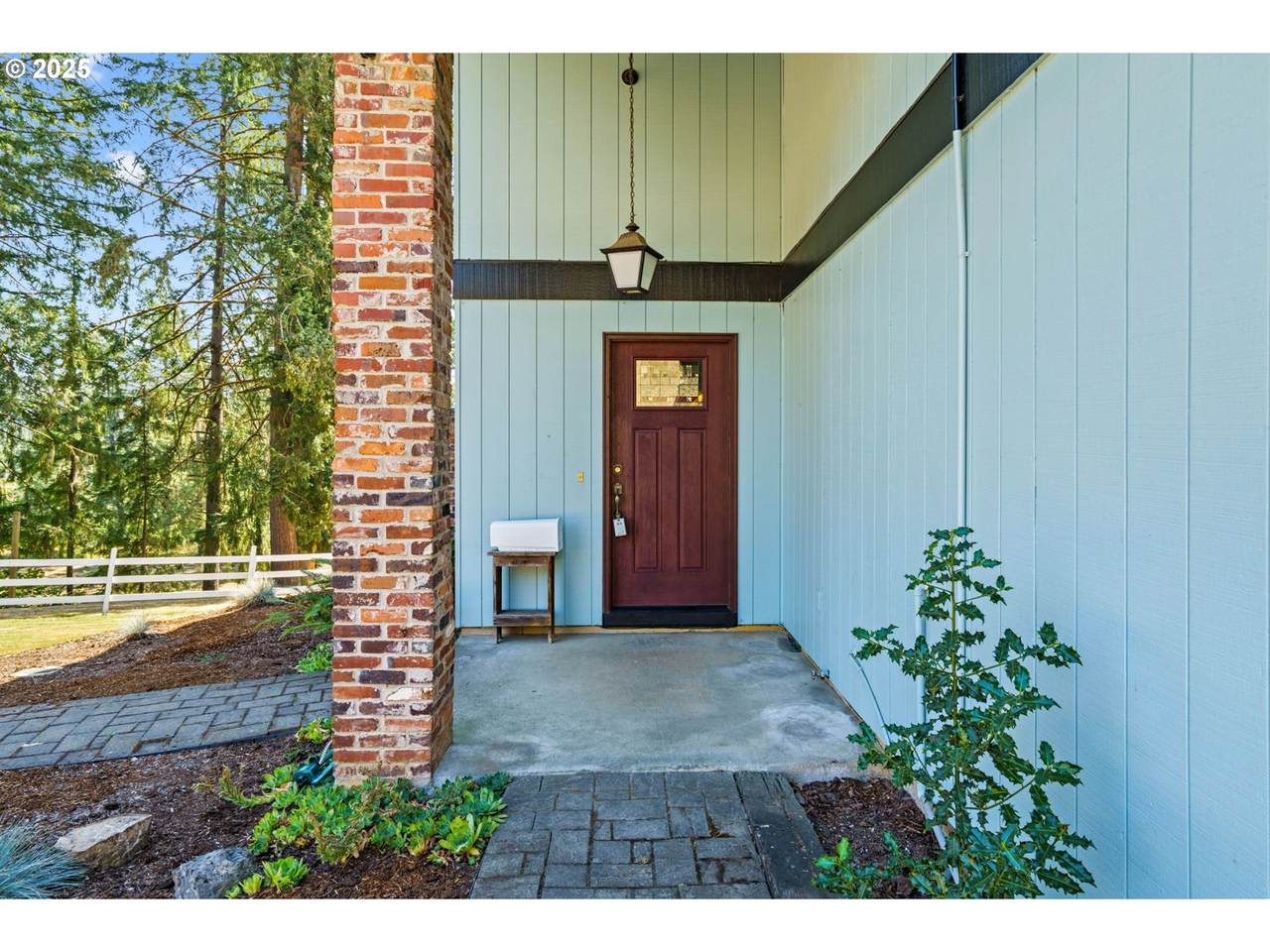 https://bt-photos.global.ssl.fastly.net/portland/1280_boomver_1_219424592-2.jpg