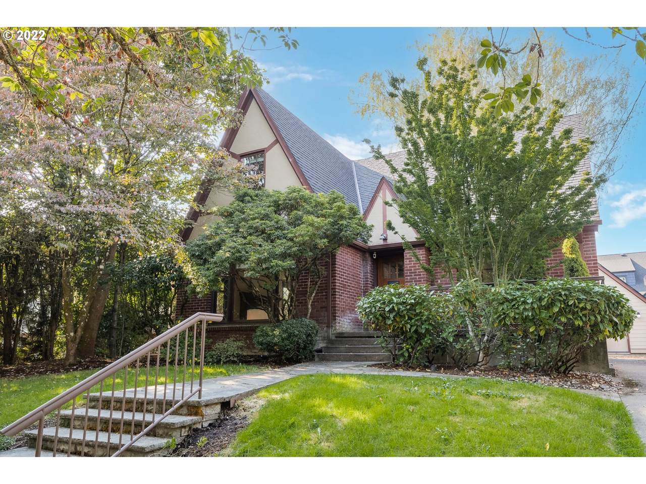 7445 32ND Ave - Photo 1