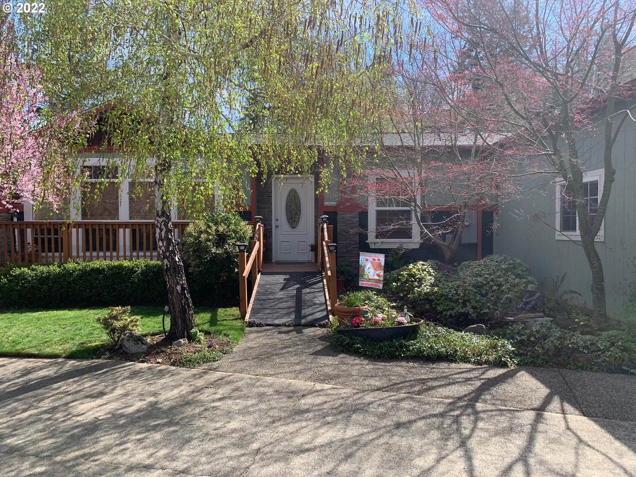 454 Knoll Terrace Dr - Photo 1