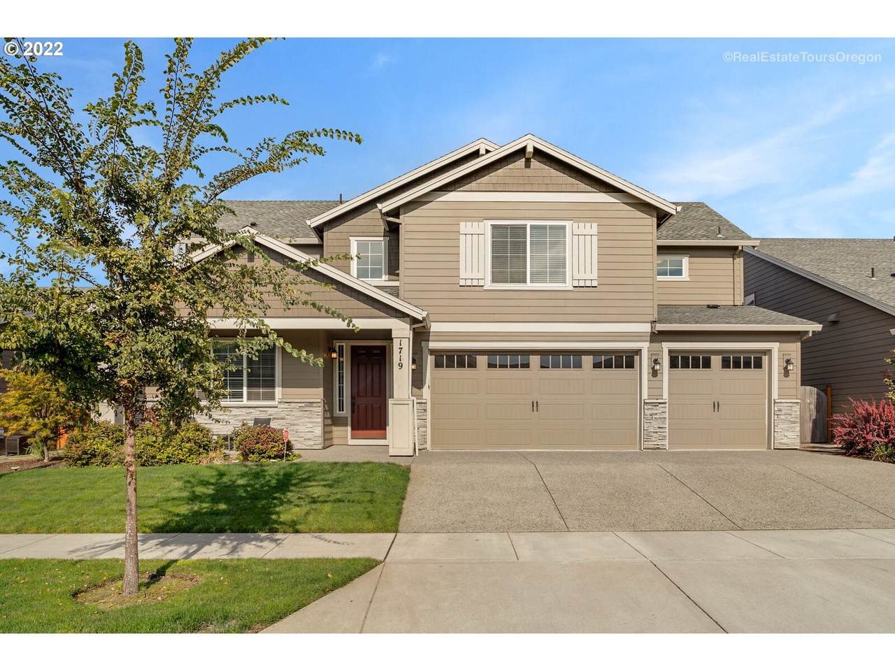 1719 35TH Ave - Photo 1