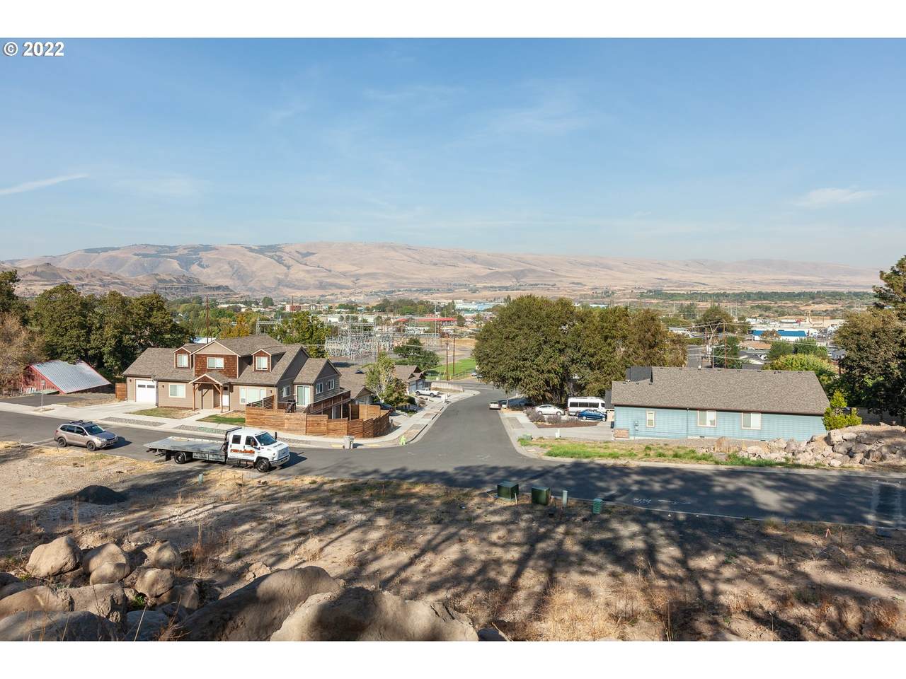12th St - Photo 1