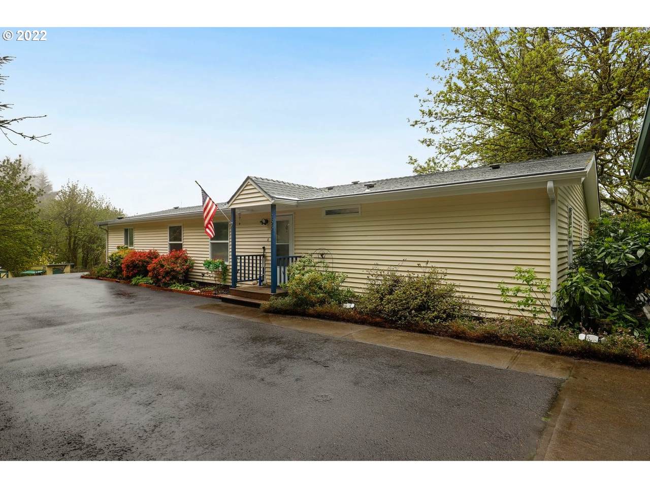 366 Shirley Gordon Rd - Photo 1